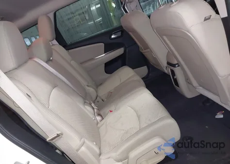 2014 Dodge Journey Sxt z USA, uszkodzony, nr VIN 3C4PDCBG6ET210921